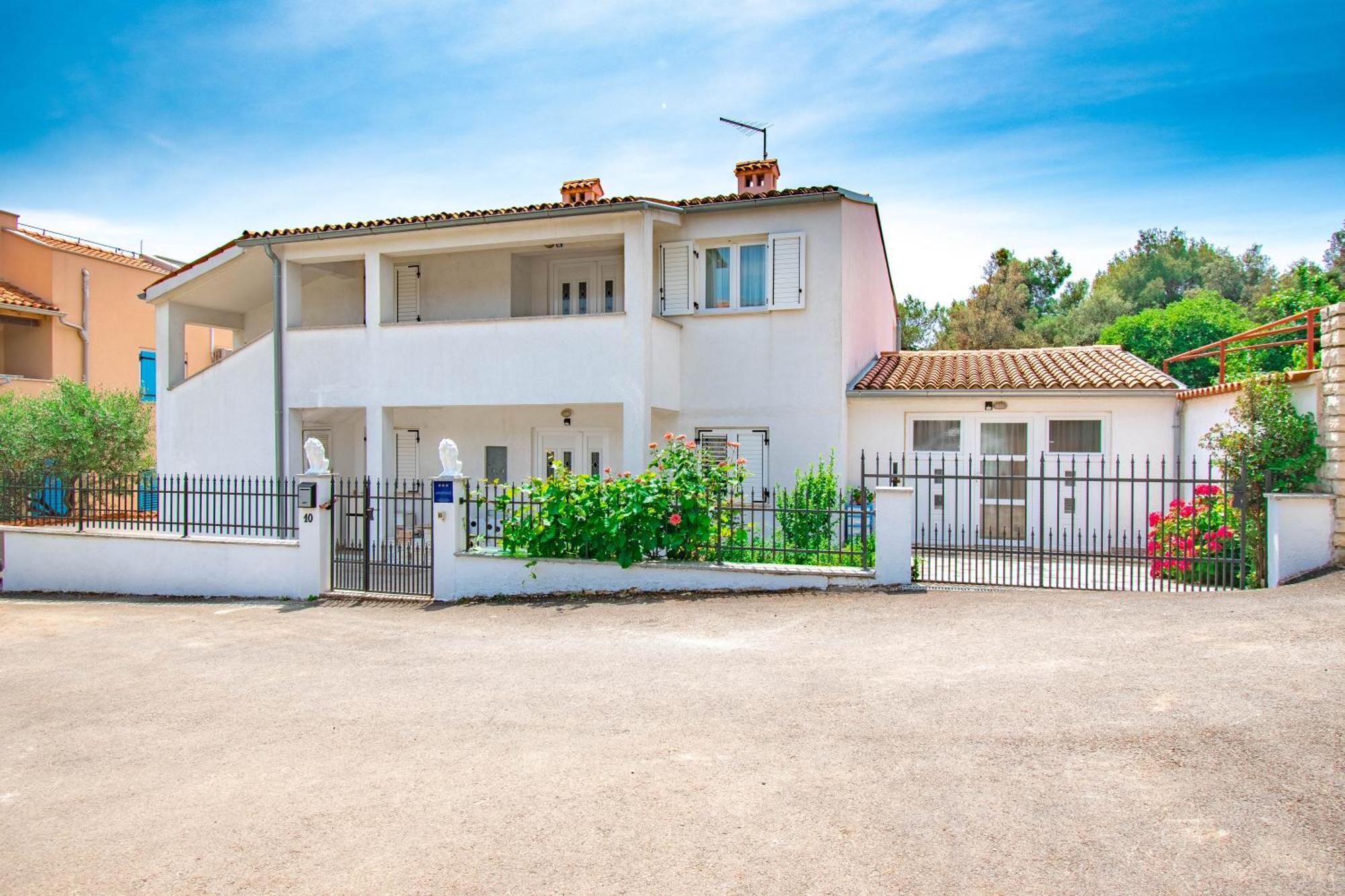 Apartments Betty Borik Rovinj Exterior photo