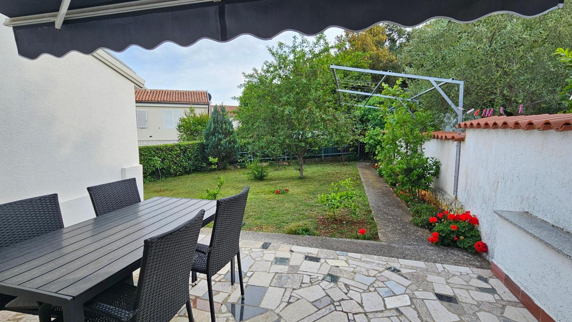 Apartments Betty Borik Rovinj Exterior photo