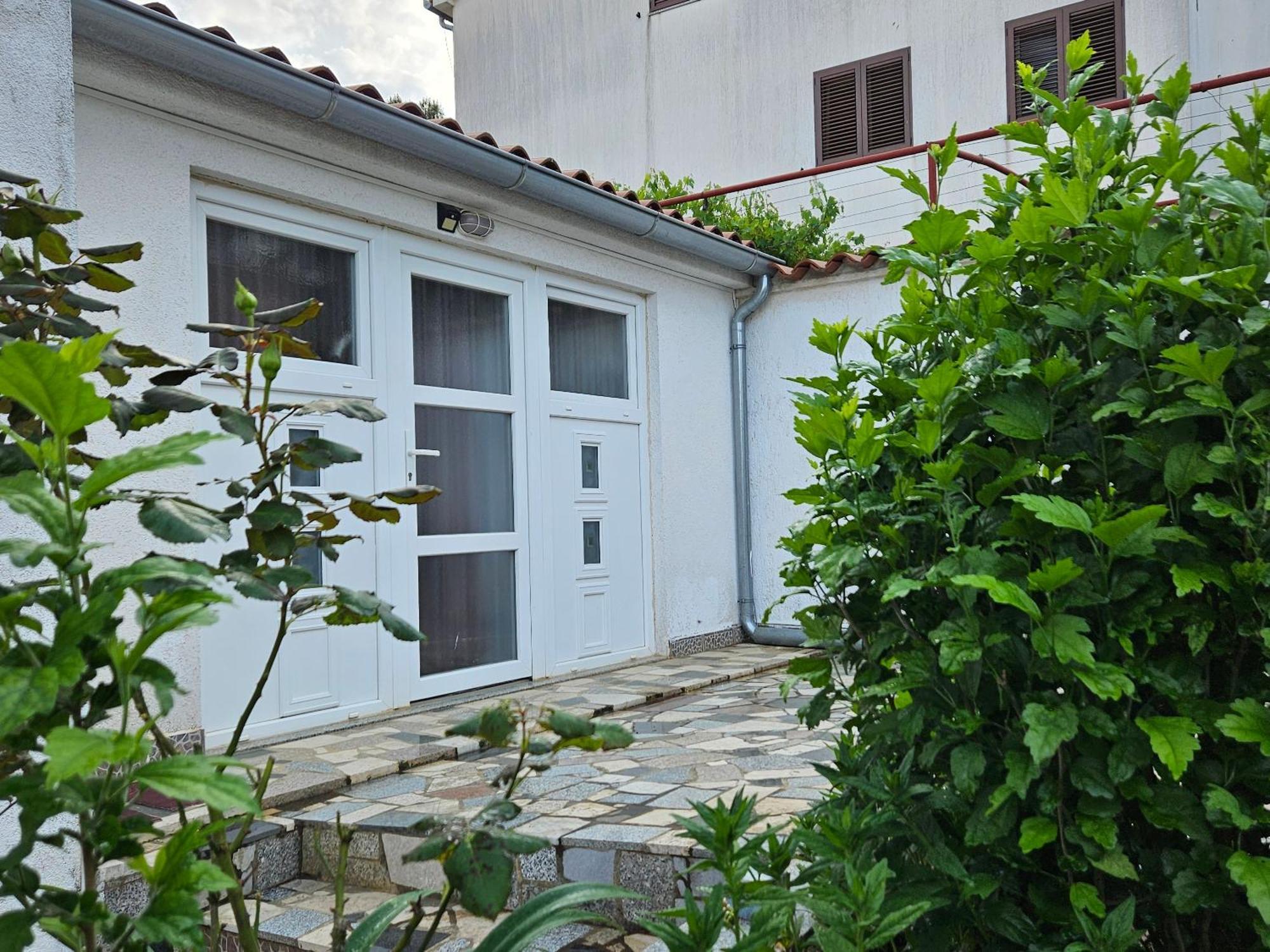 Apartments Betty Borik Rovinj Exterior photo